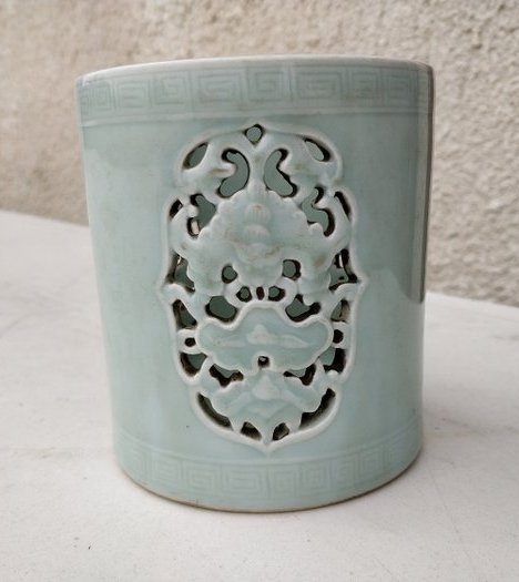 Celadon porcelain bitong